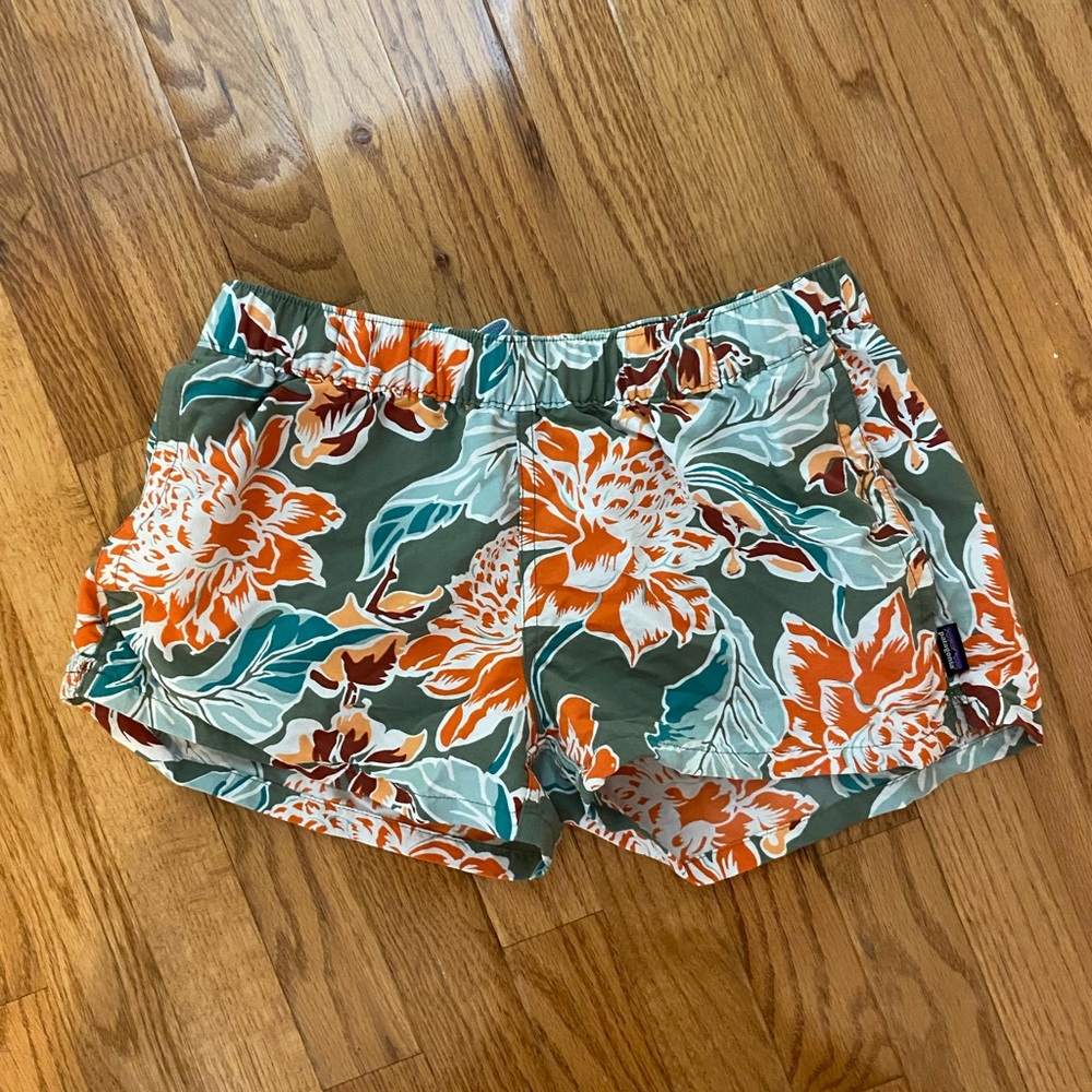 Women’s Patagonia baggies short in size S